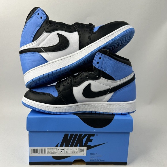 Nike Shoes Air Jordan 1 High Retro GS “UNC Toe” 2024 - Picture 3 of 8